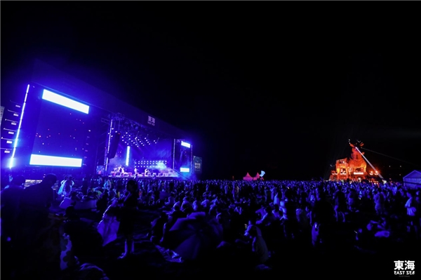  六万人齐聚寨寮溪东海音乐艺术节，用年轻的音乐与艺术让瑞安的在地文化自然生长